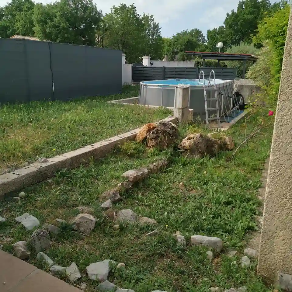 Terrain avant 4 — Fayence