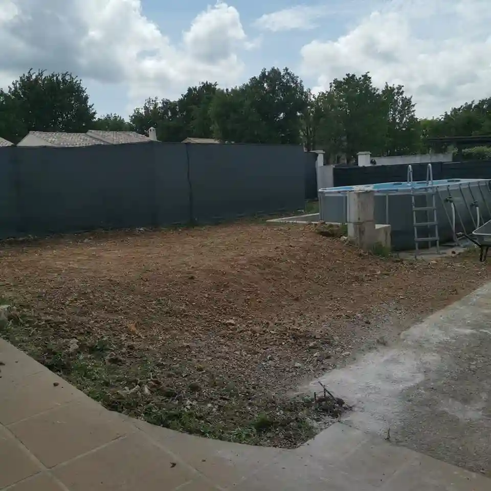 Terrain avant 5 — Fayence