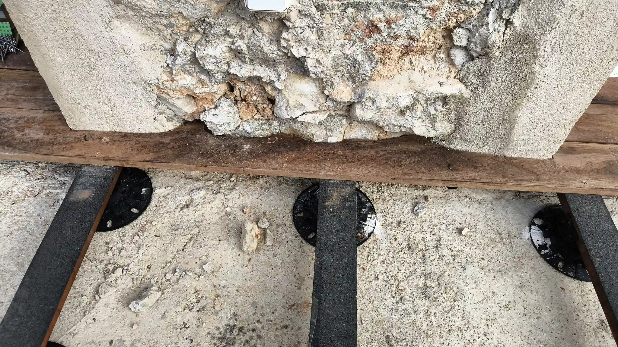 Terrasse bois exotique en cours 2 — Fayence