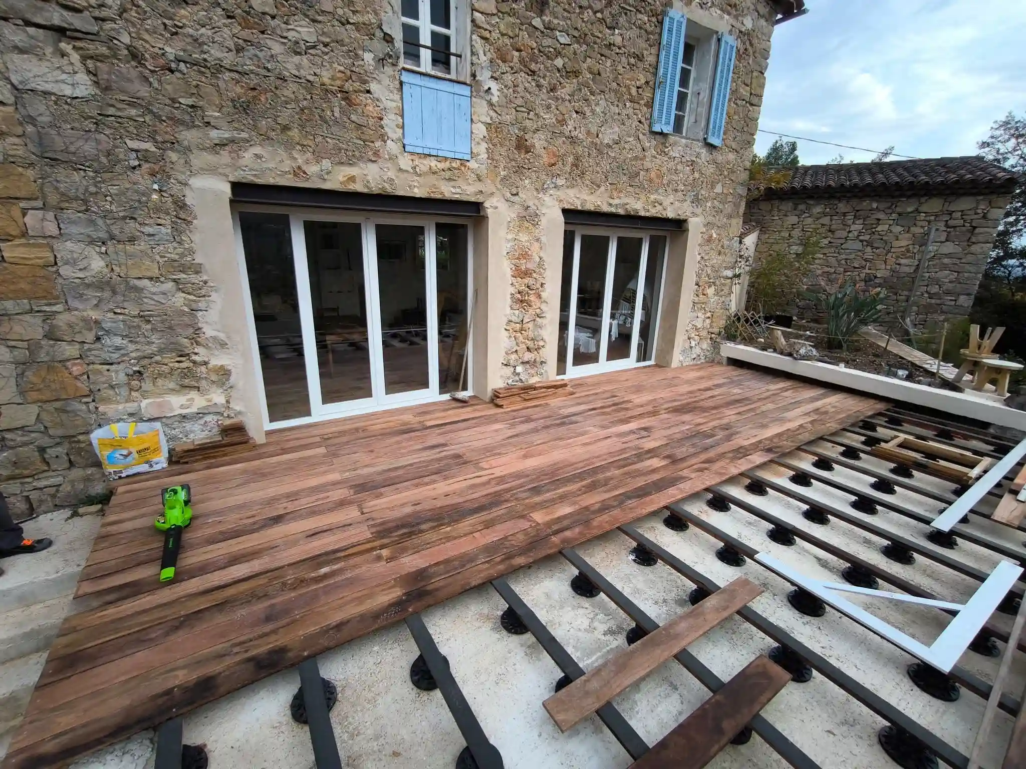 Terrasse bois exotique — Fayence