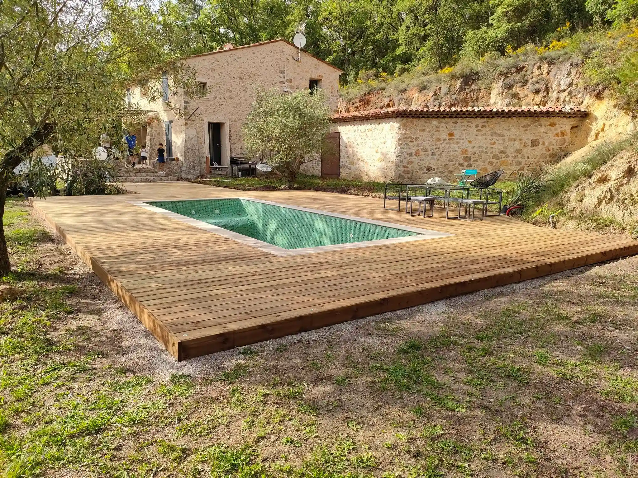 Terrasse bois finie 2 — Tourrettes