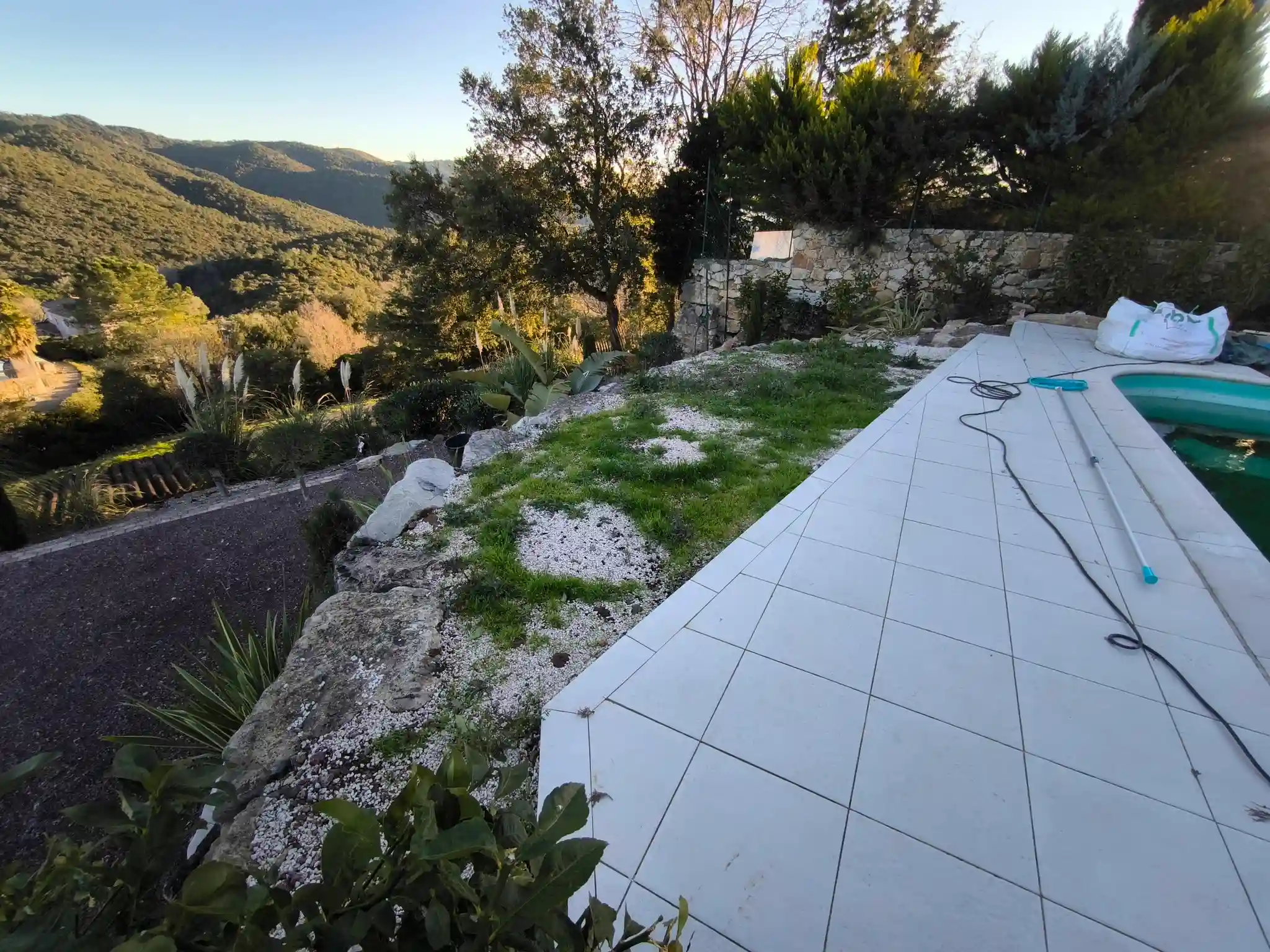 Avant la dalle béton — Les Adrets-de-l'Estérel