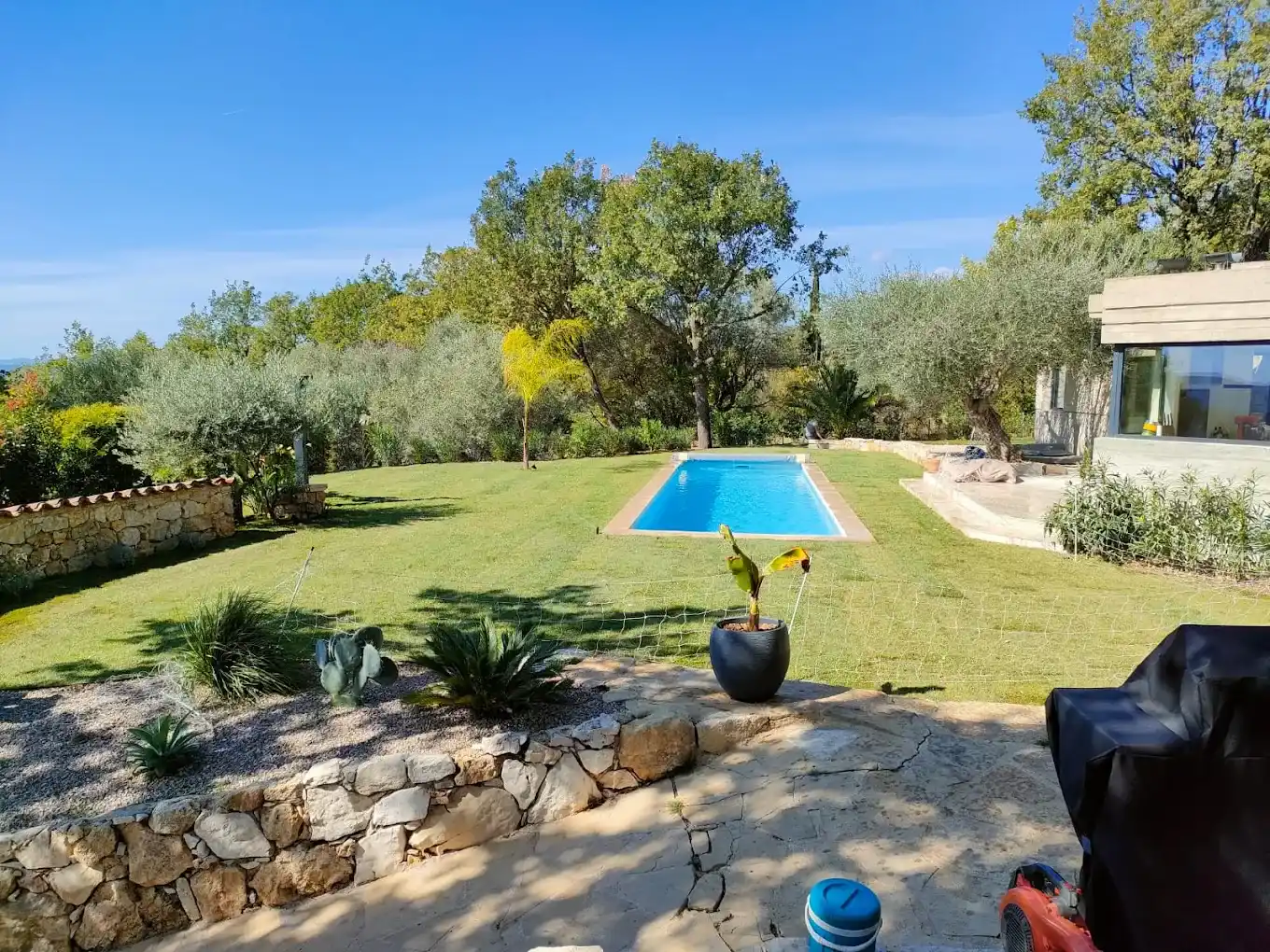 Aménagement tour de piscine — réalisation JM Services